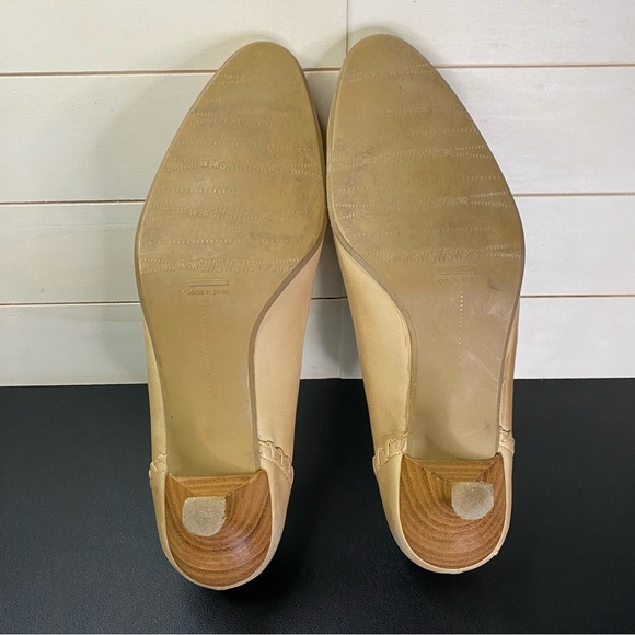 Stuart Weitzman Leather Stitch Pumps Women's Size 7.5 M Heels Beige Tassel Shoes - Picture 9 of 10